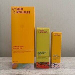 Good Molecules Skincare Bundle